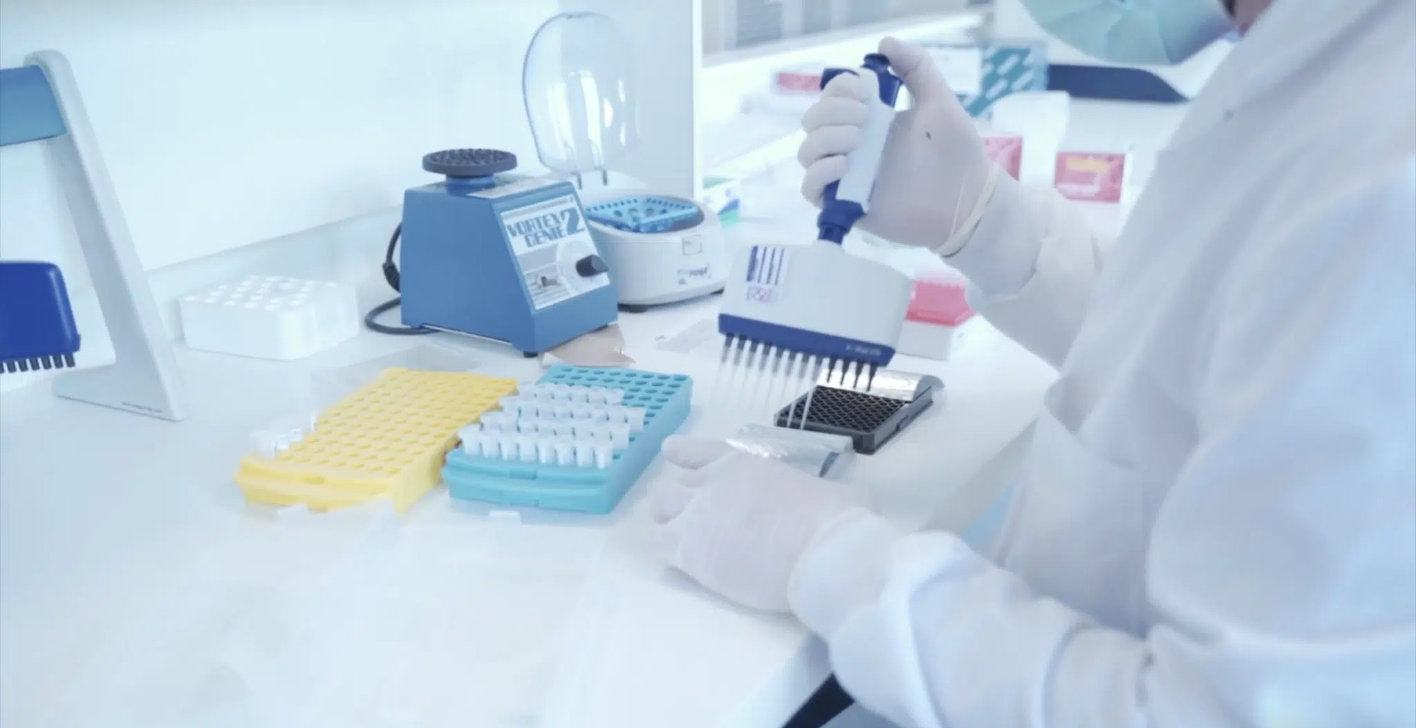 HBRI has an extensive history providing specialty lab and biomarker services. It’s in our DNA. We can help you optimize your protocol development through early scientific insights, and our next generation assays can provide a targeted or broad approach to immune profiling through our multifactorial biomarkers. Benefit from our customised service to obtain innovative, flexible solutions grounded in expert science.